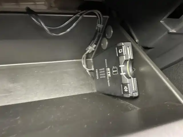 トヨタ ８６ GT 大分県 2015(平27)年 2.7万km クリスタルホワイトパール 社外ナビ/（フルセグ/CD/DVD/Bluetooth）/モデリスタエアロ/クスコタワーバー/パドルシフト/走行モード切替/（SNOW/sports）/クリアランスソナー/バックカメラ　/ETC/オートライト/オートエアコン/社外アルミホイール/プッシュスタート・スマートキー/保証書・取扱説明書/スペアキー