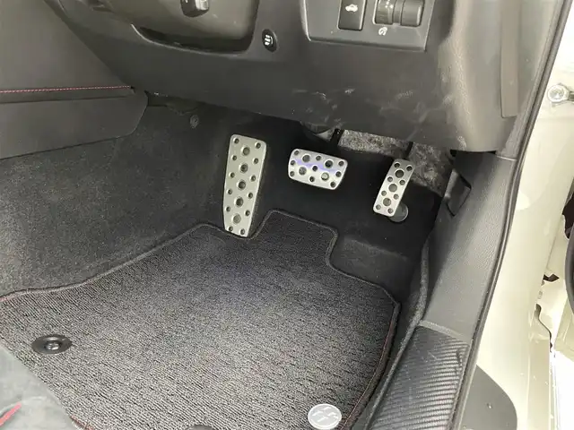 トヨタ ８６ GT 大分県 2015(平27)年 2.7万km クリスタルホワイトパール 社外ナビ/（フルセグ/CD/DVD/Bluetooth）/モデリスタエアロ/クスコタワーバー/パドルシフト/走行モード切替/（SNOW/sports）/クリアランスソナー/バックカメラ　/ETC/オートライト/オートエアコン/社外アルミホイール/プッシュスタート・スマートキー/保証書・取扱説明書/スペアキー