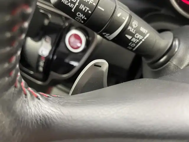ホンダ Ｎ ＢＯＸ カスタム G ターボ Lパッケージ 埼玉県 2015(平27)年 7.7万km プレミアムホワイトパールⅡ 純正９インチナビ　/バックカメラ　/ＥＴＣ　/あんしんパッケージ　/両側パワースライドドア/純正アルミホイール　/純正フロアマット　/ハーフレザーシート　/オートライト　/ＬＥＤヘッドライト　/地デジフルセグ