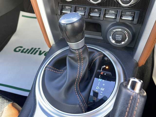 トヨタ ８６ GT リミテッド 山形県 2019(令1)年 5.1万km クリスタルホワイトパール 禁煙車/トラクションコントロール/純正ナビ NSZT-W68T/（フルセグ/DVD/CD/BT）/バックカメラ/ハーフレザーシート/シートヒーター/パドルシフト/クルーズコントロール/LEDヘッドライト/フォグランプ/リヤフォグランプ/17インチ純正アルミ/社外アルミ冬タイヤ車載/プッシュスタート