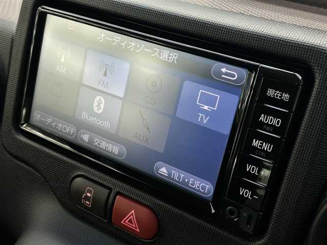 トヨタ スペイド F 千葉県 2017(平29)年 2万km ホワイトパールクリスタルシャイン ワンオーナー/ウェルキャブ助手席回転シート/純正ナビ　NSCD-W66/・TV/・Bluetooth/・CD/バックカメラ/KENWOOD DRV-325 ドライブレコーダー/ビルトインETC/プリクラッシュセーフティシステム/ オートハイビーム/車線逸脱警報/スマートキー(スペア有り)/AW付スタッドレス有り/HIDヘッドライト/取扱説明書/保証書