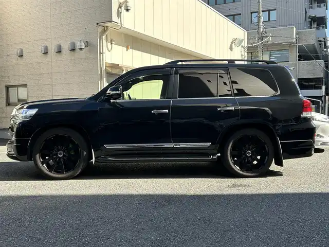 トヨタ ランドクルーザー ZX 神奈川県 2017(平29)年 12万km ブラック 純正ＳＤナビ　/フルセグＴＶ /全方位カメラ サンルーフ　/後席モニター　/追従走行付きクルーズコントロール　/パワーシート　/シートヒーター/エアシート　/モデリスタエアロ　/ETC2.0 /スペアキー　/衝突被害軽減システム/カーテンエアバッグ/社外アルミホイール