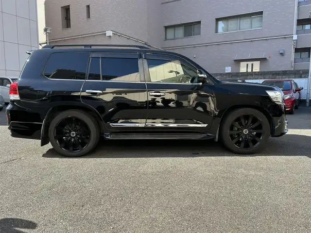 トヨタ ランドクルーザー ZX 神奈川県 2017(平29)年 12万km ブラック 純正ＳＤナビ　/フルセグＴＶ /全方位カメラ サンルーフ　/後席モニター　/追従走行付きクルーズコントロール　/パワーシート　/シートヒーター/エアシート　/モデリスタエアロ　/ETC2.0 /スペアキー　/衝突被害軽減システム/カーテンエアバッグ/社外アルミホイール