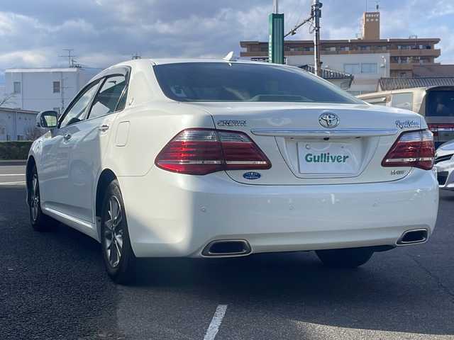 トヨタ クラウン ロイヤル RサルーンiFourプレミアED 福島県 2012(平24)年 12万km ホワイトパールクリスタルシャイン 純正HDDナビ/・エレクトロマルチビジョン/・フルセグTV/USB/AUX/CD/DVD/FM/AM/・バックカメラ/・ビルトインETC/D+N席パワーシート/D席メモリーシート/革張りステアリング/・ステアリングスイッチ/・クルーズコントロール/コーナーセンサー前後/リアウィンドウ電動シェード/シガーライター/横滑り防止装置/プッシュスタート/・スマートキー/・スペアキー1本/電動格納ミラー/・ウィンカーミラー/LEDヘッドライト/・オートライト/・フォグランプ/純正ドアバイザー/純正フロアマット