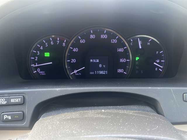 トヨタ クラウン ロイヤル RサルーンiFourプレミアED 福島県 2012(平24)年 12万km ホワイトパールクリスタルシャイン 純正HDDナビ/・エレクトロマルチビジョン/・フルセグTV/USB/AUX/CD/DVD/FM/AM/・バックカメラ/・ビルトインETC/D+N席パワーシート/D席メモリーシート/革張りステアリング/・ステアリングスイッチ/・クルーズコントロール/コーナーセンサー前後/リアウィンドウ電動シェード/シガーライター/横滑り防止装置/プッシュスタート/・スマートキー/・スペアキー1本/電動格納ミラー/・ウィンカーミラー/LEDヘッドライト/・オートライト/・フォグランプ/純正ドアバイザー/純正フロアマット