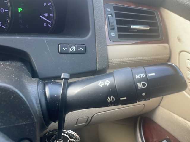 トヨタ クラウン ロイヤル RサルーンiFourプレミアED 福島県 2012(平24)年 12万km ホワイトパールクリスタルシャイン 純正HDDナビ/・エレクトロマルチビジョン/・フルセグTV/USB/AUX/CD/DVD/FM/AM/・バックカメラ/・ビルトインETC/D+N席パワーシート/D席メモリーシート/革張りステアリング/・ステアリングスイッチ/・クルーズコントロール/コーナーセンサー前後/リアウィンドウ電動シェード/シガーライター/横滑り防止装置/プッシュスタート/・スマートキー/・スペアキー1本/電動格納ミラー/・ウィンカーミラー/LEDヘッドライト/・オートライト/・フォグランプ/純正ドアバイザー/純正フロアマット