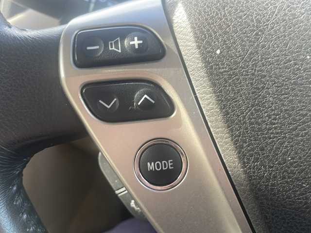 トヨタ クラウン ロイヤル RサルーンiFourプレミアED 福島県 2012(平24)年 12万km ホワイトパールクリスタルシャイン 純正HDDナビ/・エレクトロマルチビジョン/・フルセグTV/USB/AUX/CD/DVD/FM/AM/・バックカメラ/・ビルトインETC/D+N席パワーシート/D席メモリーシート/革張りステアリング/・ステアリングスイッチ/・クルーズコントロール/コーナーセンサー前後/リアウィンドウ電動シェード/シガーライター/横滑り防止装置/プッシュスタート/・スマートキー/・スペアキー1本/電動格納ミラー/・ウィンカーミラー/LEDヘッドライト/・オートライト/・フォグランプ/純正ドアバイザー/純正フロアマット