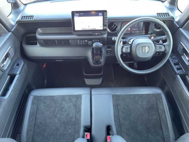 ホンダ Ｎ ＢＯＸ カスタム ターボ 群馬県 2024(令6)年 0.9万km クリスタルブラックパール ホンダセンシング/・LKA/・パーキングソナー/・衝突軽減ブレーキ/・踏み間違い/・オートハイビーム/純正メモリーナビ/（FM/AM/BT/）/フルセグTV/全方位カメラ/両側パワースライドドア/シートヒーター（D席/N席）/ハーフレザー/オートブレーキホールド/プッシュスタート/LEDヘッドライト/純正フロアマット/純正AW