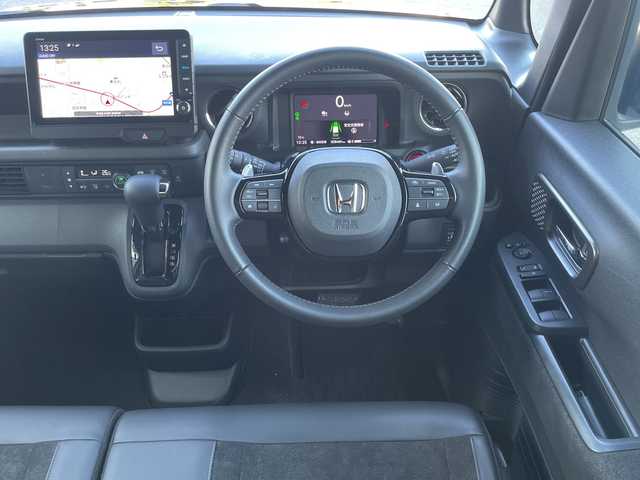 ホンダ Ｎ ＢＯＸ カスタム ターボ 群馬県 2024(令6)年 0.9万km クリスタルブラックパール ホンダセンシング/・LKA/・パーキングソナー/・衝突軽減ブレーキ/・踏み間違い/・オートハイビーム/純正メモリーナビ/（FM/AM/BT/）/フルセグTV/全方位カメラ/両側パワースライドドア/シートヒーター（D席/N席）/ハーフレザー/オートブレーキホールド/プッシュスタート/LEDヘッドライト/純正フロアマット/純正AW