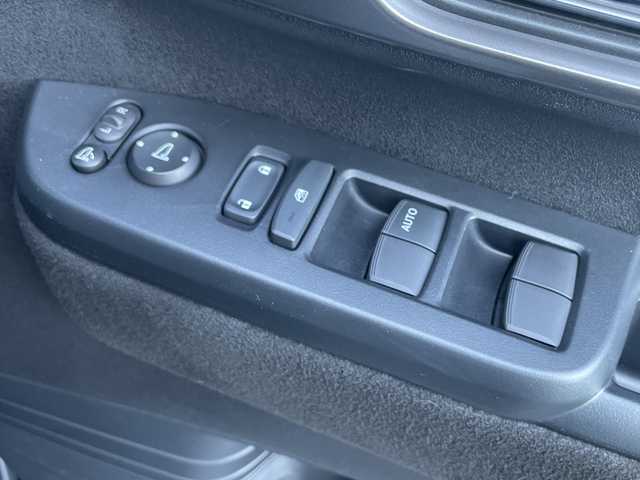 ホンダ Ｎ ＢＯＸ カスタム ターボ 群馬県 2024(令6)年 0.9万km クリスタルブラックパール ホンダセンシング/・LKA/・パーキングソナー/・衝突軽減ブレーキ/・踏み間違い/・オートハイビーム/純正メモリーナビ/（FM/AM/BT/）/フルセグTV/全方位カメラ/両側パワースライドドア/シートヒーター（D席/N席）/ハーフレザー/オートブレーキホールド/プッシュスタート/LEDヘッドライト/純正フロアマット/純正AW