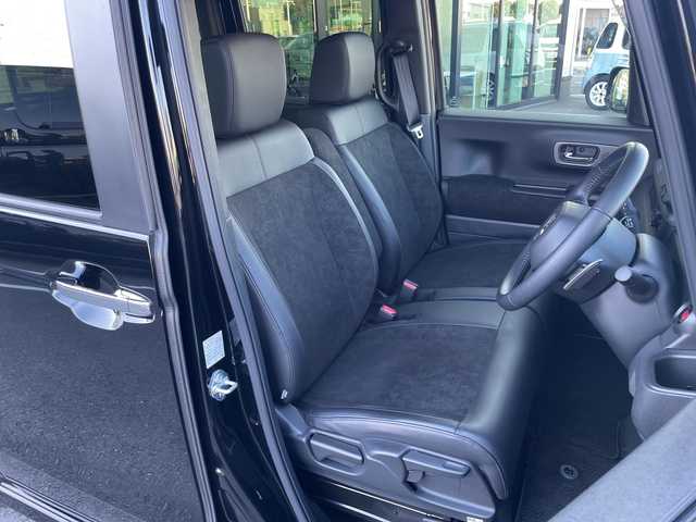 ホンダ Ｎ ＢＯＸ カスタム ターボ 群馬県 2024(令6)年 0.9万km クリスタルブラックパール ホンダセンシング/・LKA/・パーキングソナー/・衝突軽減ブレーキ/・踏み間違い/・オートハイビーム/純正メモリーナビ/（FM/AM/BT/）/フルセグTV/全方位カメラ/両側パワースライドドア/シートヒーター（D席/N席）/ハーフレザー/オートブレーキホールド/プッシュスタート/LEDヘッドライト/純正フロアマット/純正AW