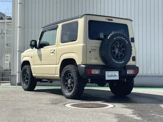 スズキ ジムニー XC 富山県 2019(令1)年 7.7万km シフォンアイボリーメタリックブラック2トーンルーフ ＭＴ/ワンオーナー/ＡＬＰＩＮＥ製11インチフローティングナビ/Bluetooth/フルセグTV/ＤＶＤ再生/バックカメラ/デュアルカメラブレーキサポート/レーンディパーチャーアラート/前席シートヒーター/スマートキー/クルーズコントロール/ステアリングスイッチ/LEDオートライト/フォグランプ/純正AW付スタッドレスタイヤ4本積込