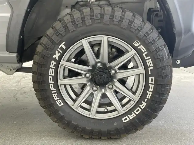 スズキ ジムニー XL 愛知県 2018(平30)年 3.6万km グラファイトグレーパールメタリック 社外ナビ　ＴＶ　ＤＶＤ　ＥＴＣ　シートーヒーター　レザー調シートカバー　プッシュスタート　カスタムパーツ多数　社外ＬＥＤ　ドライブレコーダー　リフトアップ　ルーフキャリア　純正ゴムマット　フォグ　禁煙