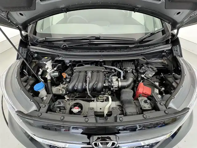 ホンダ フリード G 滋賀県 2023(令5)年 2.5万km クリスタルブラックパール 禁煙車/純正ナビ/CD/Bluetooth/FM/AM/バックカメラ/ホンダセンシング/・CMBS(衝突軽減ブレーキ)/・歩行者事故低減ステアリング/・アダプティブクルーズコントロール/・LKAS(車線維持支援システム)/・路外逸脱抑制機能/・誤発進抑制機能/・先行車発進お知らせ機能/・標識認識機能/・マルチインフォメーションディスプレイ/ETC/両側パワースライドドア/D/N席シートヒーター /ドライブレコーダー/LEDヘッドライト/オートライト/ステアリングスイッチ/ドアバイザー/プッシュスタート /スマートキー/スペアキー/純正フロアマット