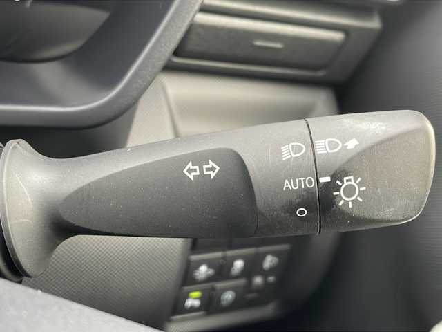トヨタ ライズ XS 青森県 2021(令3)年 3.1万km ナチュラルベージュマイカM 寒冷地仕様/社外メモリナビ・フルセグTV/バックカメラ/前席シートヒーター/前後ドライブレコーダー/スマートアシスト/衝突軽減ブレーキ/レーンキープアシスト/オートハイビーム/コーナーセンサー/ワイパーデアイサー/スマートキー/プッシュスタート/LEDヘッドライト/社外アルミスタッドレス有/スペアキー/保証書・取説書