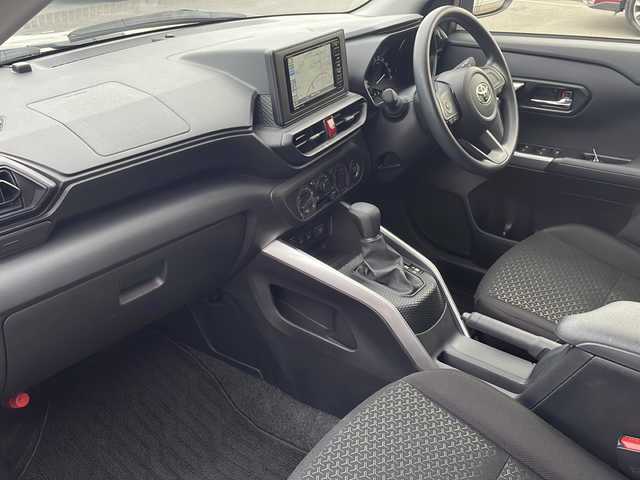 トヨタ ライズ XS 青森県 2021(令3)年 3.1万km ナチュラルベージュマイカM 寒冷地仕様/社外メモリナビ・フルセグTV/バックカメラ/前席シートヒーター/前後ドライブレコーダー/スマートアシスト/衝突軽減ブレーキ/レーンキープアシスト/オートハイビーム/コーナーセンサー/ワイパーデアイサー/スマートキー/プッシュスタート/LEDヘッドライト/社外アルミスタッドレス有/スペアキー/保証書・取説書