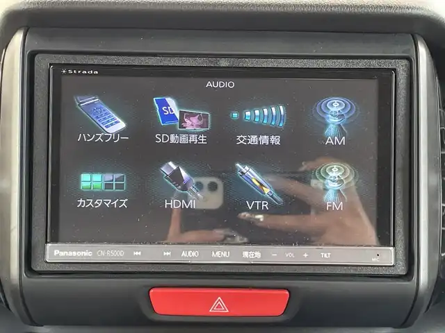 ホンダ Ｎ ＢＯＸ 2トーン カスタム ターボSSパッケージ 岡山県 2014(平26)年 8.2万km ミラノレッド 登録時走行距離81191キロ/社外SDナビ/AM/FM/Bluetooth/TV/CD/DVD/SD/無限エアロ/CTBA（シティブレーキアクティブシステム）/クルーズコントロール/バックカメラ/両側パワースライドドア/無限フロアマット/社外16インチAW/HIDヘッドライト/スマートキー/プッシュスタート/ETC