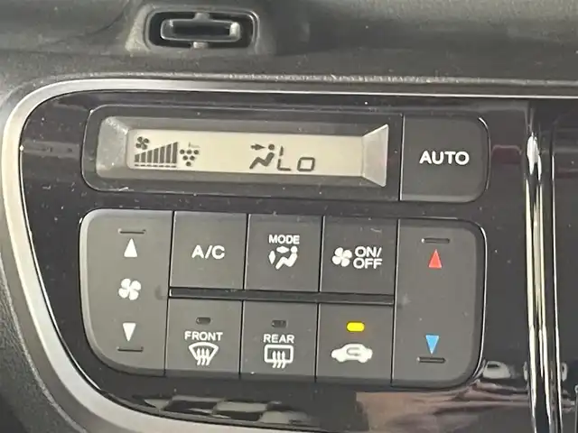 ホンダ Ｎ ＢＯＸ 2トーン カスタム ターボSSパッケージ 岡山県 2014(平26)年 8.2万km ミラノレッド 登録時走行距離81191キロ/社外SDナビ/AM/FM/Bluetooth/TV/CD/DVD/SD/無限エアロ/CTBA（シティブレーキアクティブシステム）/クルーズコントロール/バックカメラ/両側パワースライドドア/無限フロアマット/社外16インチAW/HIDヘッドライト/スマートキー/プッシュスタート/ETC