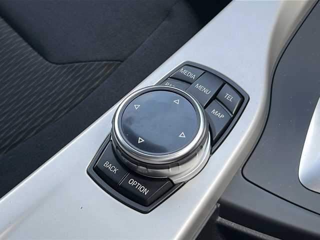 ＢＭＷ ３２０ｄ 岐阜県 2014(平26)年 2.2万km 白 登録時走行距離22027km/純正ディスプレイオーディオ/バックカメラ/ドライビング・アシスト・プロフェッショナル/コーナーセンサー/レーダークルーズコントロール/ＬＥＤヘッドライト/パワーシート/ターボ車/純正アルミホイール/ＵＳＢ/Blue tooth/プッシュスタート/スマートキー/ABS/横滑り防止装置/レーンキープアシスト/オートライト/オートマチックハイビーム/エアバッグ運転席・助手席+サイド/衝突被害軽減システム