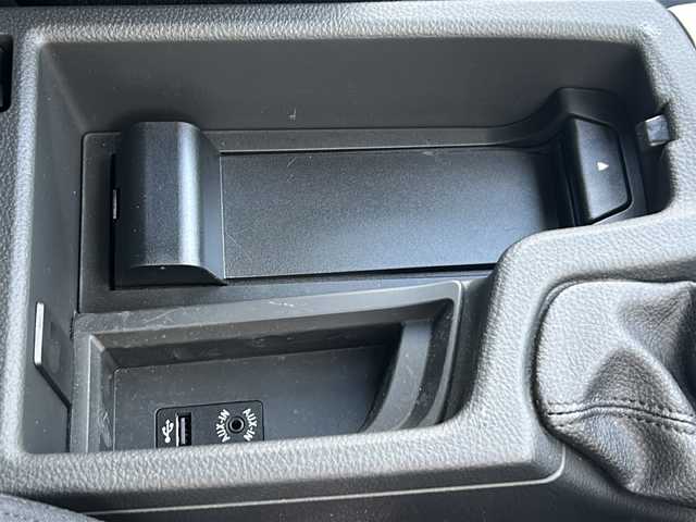 ＢＭＷ ３２０ｄ 岐阜県 2014(平26)年 2.2万km 白 登録時走行距離22027km/純正ディスプレイオーディオ/バックカメラ/ドライビング・アシスト・プロフェッショナル/コーナーセンサー/レーダークルーズコントロール/ＬＥＤヘッドライト/パワーシート/ターボ車/純正アルミホイール/ＵＳＢ/Blue tooth/プッシュスタート/スマートキー/ABS/横滑り防止装置/レーンキープアシスト/オートライト/オートマチックハイビーム/エアバッグ運転席・助手席+サイド/衝突被害軽減システム