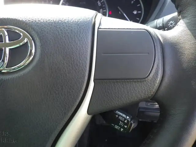 トヨタ エスクァイア Gi 千葉県 2016(平28)年 5.5万km ボルドーマイカメタリック Toyota Safety Sense/・プリクラッシュセーフティ/・レーンディパーチャーアラート/・オートハイビーム/クルーズコントロール/アイドリングストップ/両側パワースライドドア/前席シートヒーター/純正SDナビ/地デジTV/【DVD/CD再生機能　Bluetooth接続】/バックカメラ/革巻きステアリング/ETC/LEDヘッドライト/フォグライト/ウインカーミラー/社外フロントグリル/社外15インチアルミホイル/スマートキー