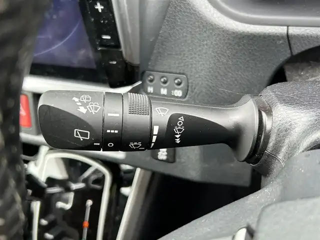 トヨタ ヴォクシー ZS 煌 香川県 2019(平31)年 2.5万km ブラック 登録時走行距離：24178km/社外１１インチナビ　/フルセグＴＶ　/社外フリップダウン　/ＥＴＣ　/ドラレコ　/両パワスラ/バックカメラ　/クルコン　/コーナーセンサー　/ＬＥＤヘッドライト　/オートライト　/横滑り防止　/スマートキー　/プッシュスタート