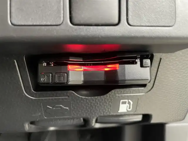 トヨタ ルーミー G 岡山県 2022(令4)年 3.1万km パールホワイトⅢ メモリーナビ/【Bluetooth/フルセグTV/CD】/型番:MDV-D208BT/両側パワースライドドア/バックカメラ/衝突軽減ブレーキシステム/ビルトインETC/LEDヘッドライト/社外ドライブレコーダー（前）/横滑り防止装置/プッシュスタート/スマートキー×1