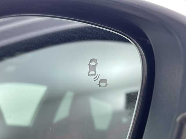 ホンダ シビック タイプR 新潟県 2024(令6)年 0.6万km チャンピオンシップホワイト 純正9インチHonda CONNECTディスプレイ/・フルセグTV/AM/FM/USB/Bluetooth/・AppleCarPlay/AndroidAuto/バックカメラ/ビルトインETC2.0/電子パーキングブレーキ/BRAKE HOLD機能/前席Honda TYPE Rシート/TYPE R専用ステアリングホイール/新車時保証書/取扱説明書/スペアキー１本/Honda SENSING/・衝突軽減ブレーキ（CMBS）/・路外逸脱抑制機能/・アダプティブクルーズコントロール（ACC）/・車線維持支援システム（LKAS）/・近距離衝突軽減ブレーキ/・先行車発進お知らせ機能/・標識認識機能/・ブラインドスポットインフォメーション/・パーキングセンサーシステム