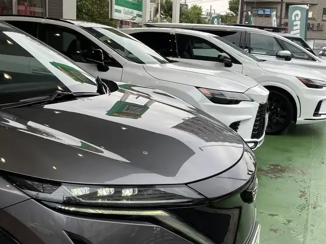 日産 アリア B6 神奈川県 2022(令4)年 1.4万km ダークメタルグレー 純正ナビ/・AM/FM/HDMI/BT/・AppleCarPlay/AndroidAuto/・フルセグTV/全周囲カメラ/・フロント/バック/サイド/プロパイロット2.0/衝突防止支援/踏み間違い防止支援/後側方車両検知支援/後側方車両衝突防止支援/車両逸脱警報/車両逸脱防止支援/駐車支援/オートマチックハイビーム/純正革巻きステアリング/・ステアリングスイッチ/レザーシート/・D/N席パワーシート/・D/N席シートヒーター/・全席シートヒーター/オートライト/・LEDライト/・フォグランプ/デジタルインナーミラー/電動アームレスト/サンルーフ/ETC2.0/BOSEプレミアムサウンド/前後ドライブレコーダー/電動格納ミラー/・ウィンカーミラー/e-pedal/置くだけ充電/電動サイドブレーキ/・オートホールドボタン/パワーバックドア/純正ドアバイザー/純正アルミホイール/純正フロアマット/スマートキー/・スペアキー