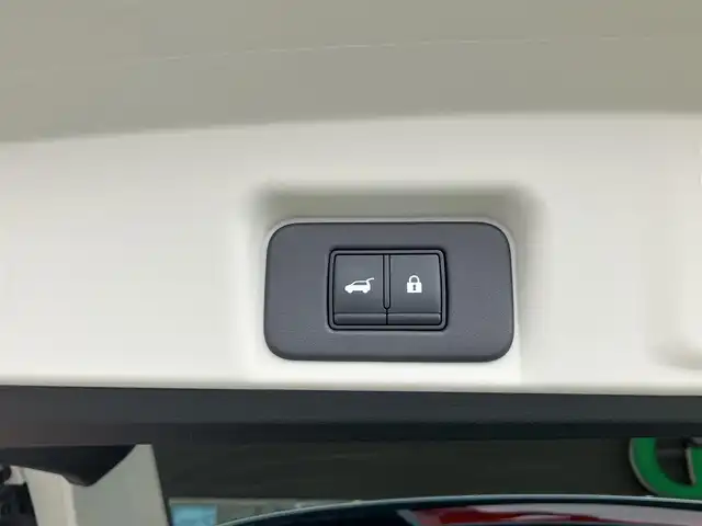 日産 アリア B6 神奈川県 2022(令4)年 1.4万km ダークメタルグレー 純正ナビ/・AM/FM/HDMI/BT/・AppleCarPlay/AndroidAuto/・フルセグTV/全周囲カメラ/・フロント/バック/サイド/プロパイロット2.0/衝突防止支援/踏み間違い防止支援/後側方車両検知支援/後側方車両衝突防止支援/車両逸脱警報/車両逸脱防止支援/駐車支援/オートマチックハイビーム/純正革巻きステアリング/・ステアリングスイッチ/レザーシート/・D/N席パワーシート/・D/N席シートヒーター/・全席シートヒーター/オートライト/・LEDライト/・フォグランプ/デジタルインナーミラー/電動アームレスト/サンルーフ/ETC2.0/BOSEプレミアムサウンド/前後ドライブレコーダー/電動格納ミラー/・ウィンカーミラー/e-pedal/置くだけ充電/電動サイドブレーキ/・オートホールドボタン/パワーバックドア/純正ドアバイザー/純正アルミホイール/純正フロアマット/スマートキー/・スペアキー