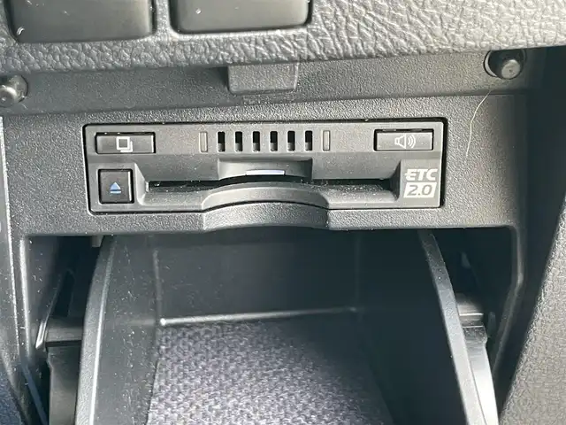 トヨタ ヴェルファイア ハイブリット ZR Gエディション 山口県 2020(令2)年 4.2万km スパークリングブラックパールクリスタルシャイン 外部検査済み/ワンオーナー/4WD/AppleCarPlay/純正メモリナビ/ （DVD/フルセグTV/Bluetooth/USB）/バックカメラ/ビルトインETC2.0/前後ドライブレコーダー/デジタルインナーミラー/後席フリップダウンモニター/両側パワースライドドア/レザーシート/前席・2列目パワーシート/前席シートヒーター/前席エアシート/パワーバックドア/ステアリングヒーター/リアサンシェード/TOYOTA Safety Sense/・レーダークルーズ コントロール/・プリクラッシュセーフティ/・レーントレーシングアシスト/・レーンディパーチャーアラート/・ロードサインアシスト/・先行車発進告知機能/・オートマチックハイビーム/ブラインドスポットモニター/パーキングサポートブレーキ/リアクロストラフィックアラート/横滑り防止機能/スマートキー/純正17インチアルミホイール/純正LEDヘッドライト/カーテンエアバック/スペアキー1本/保証書/取扱説明書