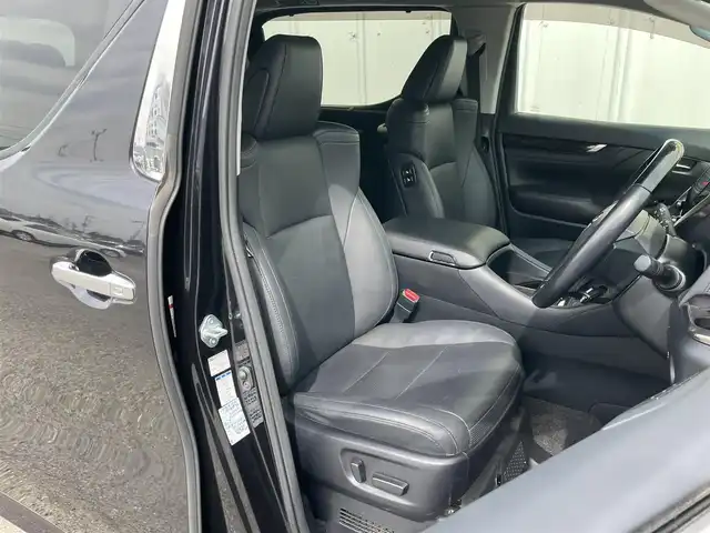 トヨタ ヴェルファイア ハイブリット ZR Gエディション 山口県 2020(令2)年 4.2万km スパークリングブラックパールクリスタルシャイン 外部検査済み/ワンオーナー/4WD/AppleCarPlay/純正メモリナビ/ （DVD/フルセグTV/Bluetooth/USB）/バックカメラ/ビルトインETC2.0/前後ドライブレコーダー/デジタルインナーミラー/後席フリップダウンモニター/両側パワースライドドア/レザーシート/前席・2列目パワーシート/前席シートヒーター/前席エアシート/パワーバックドア/ステアリングヒーター/リアサンシェード/TOYOTA Safety Sense/・レーダークルーズ コントロール/・プリクラッシュセーフティ/・レーントレーシングアシスト/・レーンディパーチャーアラート/・ロードサインアシスト/・先行車発進告知機能/・オートマチックハイビーム/ブラインドスポットモニター/パーキングサポートブレーキ/リアクロストラフィックアラート/横滑り防止機能/スマートキー/純正17インチアルミホイール/純正LEDヘッドライト/カーテンエアバック/スペアキー1本/保証書/取扱説明書