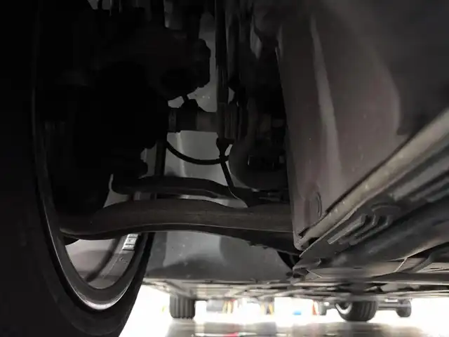 メルセデス・ベンツ Ｂ２００ｄ AMGライン 三重県 2020(令2)年 2.4万km デジタルホワイト ディーゼル・ターボ/FF/MTモード付コラム8AT/10.25インチナビ MBUX/（AM/FM/TV/USB-C/Bluetooth/CarPlay/AndroidAuto）/360°カメラシステム*/ドライブレコーダー 前後/ETC2.0/安全/レーダーセーフティパッケージ*/●PRE-SAFEブレーキ、PRE-SAFE＋/●アクティブレーンキーピングアシスト/●ブラインドスポットアシスト/●アクティブディスタンスアシスト・ディストロニック（追従走行・自動再発進機能付クルコン）/●パークトロニック（コーナーセンサー）/●アクティブパーキングアシスト/●レーンチェンジアシスト/●アテンションアシスト/など/装備/【AMGライン*】/●18インチ5ツインスポークAW/●ステンレスペダル/●アダプティブハイビームアシスト・プラス/【アドバンスドパッケージ*】/●ヘッドアップディスプレイ/●アドバンスドサウンドシステム（10スピーカー）/・ハーフレザーシート/・シートヒーター（D/N）/・メモリー付12wayパワーシート（D/N）/・左右独立オートエアコン/・LEDインテリジェントライトシステム/・オートトランク/など/*…メーカーOP