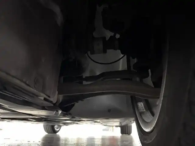 メルセデス・ベンツ Ｂ２００ｄ AMGライン 三重県 2020(令2)年 2.4万km デジタルホワイト ディーゼル・ターボ/FF/MTモード付コラム8AT/10.25インチナビ MBUX/（AM/FM/TV/USB-C/Bluetooth/CarPlay/AndroidAuto）/360°カメラシステム*/ドライブレコーダー 前後/ETC2.0/安全/レーダーセーフティパッケージ*/●PRE-SAFEブレーキ、PRE-SAFE＋/●アクティブレーンキーピングアシスト/●ブラインドスポットアシスト/●アクティブディスタンスアシスト・ディストロニック（追従走行・自動再発進機能付クルコン）/●パークトロニック（コーナーセンサー）/●アクティブパーキングアシスト/●レーンチェンジアシスト/●アテンションアシスト/など/装備/【AMGライン*】/●18インチ5ツインスポークAW/●ステンレスペダル/●アダプティブハイビームアシスト・プラス/【アドバンスドパッケージ*】/●ヘッドアップディスプレイ/●アドバンスドサウンドシステム（10スピーカー）/・ハーフレザーシート/・シートヒーター（D/N）/・メモリー付12wayパワーシート（D/N）/・左右独立オートエアコン/・LEDインテリジェントライトシステム/・オートトランク/など/*…メーカーOP