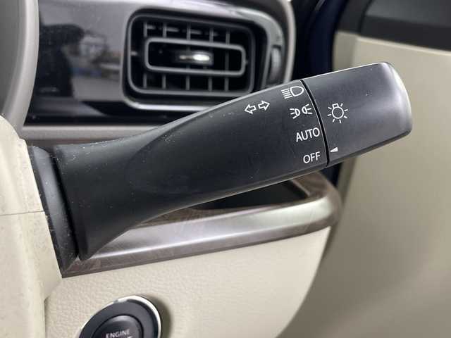 スズキ ラパン モード 埼玉県 2019(令1)年 5.2万km 青Ⅱ 純正8インチナビ　/全方位カメラ/前席シートヒーター/ドライブレコーダー　/ＥＴＣ/衝突軽減ブレーキ　/レーンキープアシスト　/コーナーセンサー　　/横滑り防止措置　/ドアバイザー　/純正フロアマット　/ステアリングスイッチ　