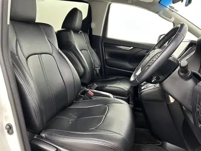 トヨタ ヴェルファイア Z Aエディション 福岡県 2019(平31)年 5.7万km ホワイトパールクリスタルシャイン サンルーフ　/後席モニター　/社外ナビ（ＢＴ，フルセグＴＶ）　/バックカメラ　/ＥＴＣ　/前後ドラレコ　/ＡＣＣ　/コーナーセンサー　/衝突軽減ブレーキ　/レーンキープ　/両側電動スライドドア　/パワーバックドア　/ＬＥＤ