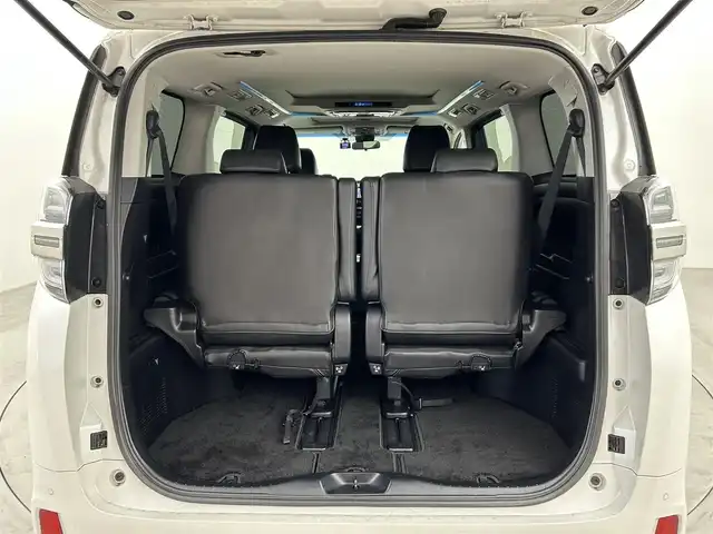 トヨタ ヴェルファイア Z Aエディション 福岡県 2019(平31)年 5.7万km ホワイトパールクリスタルシャイン サンルーフ　/後席モニター　/社外ナビ（ＢＴ，フルセグＴＶ）　/バックカメラ　/ＥＴＣ　/前後ドラレコ　/ＡＣＣ　/コーナーセンサー　/衝突軽減ブレーキ　/レーンキープ　/両側電動スライドドア　/パワーバックドア　/ＬＥＤ