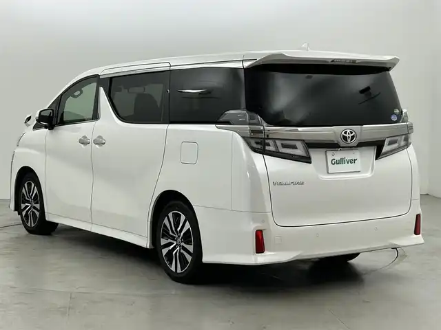 トヨタ ヴェルファイア Z Aエディション 福岡県 2019(平31)年 5.7万km ホワイトパールクリスタルシャイン サンルーフ　/後席モニター　/社外ナビ（ＢＴ，フルセグＴＶ）　/バックカメラ　/ＥＴＣ　/前後ドラレコ　/ＡＣＣ　/コーナーセンサー　/衝突軽減ブレーキ　/レーンキープ　/両側電動スライドドア　/パワーバックドア　/ＬＥＤ