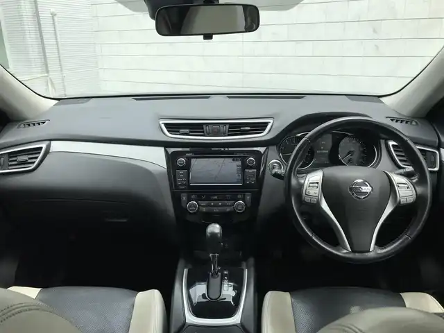 日産 エクストレイル ハイブリッド モード・プレミア 栃木県 2016(平28)年 10.3万km ダイヤモンドブラック 株)IDOMが運営する【じしゃロン小山店】の自社ローン専用車両になります。こちらは現金またはオートローンご利用時の価格です。自社ローンご希望の方は別途その旨お申付け下さい//純正フルセグナビ/（CD/DVD/AM/FMラジオ）/(Bluetooth)/スマートキー/プッシュスタート/バックカメラ/ＥＴＣ/エマージェンシーブレーキ/車線逸脱警報/ステアリングリモコン/電動格納ドアミラー/パワーウインドウ/防眩ミラー/オートライト