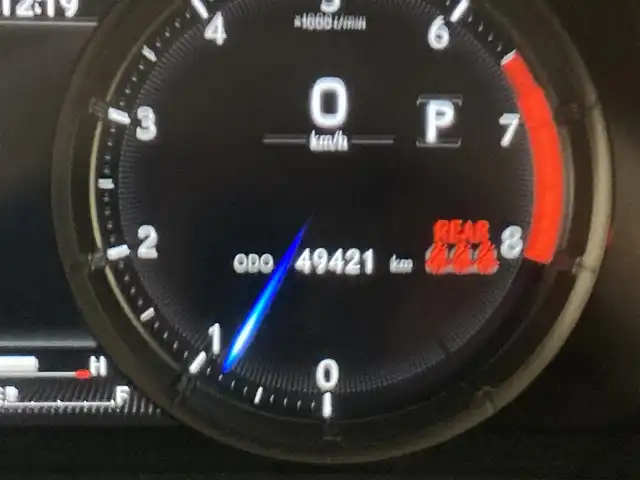 レクサス ＵＸ 200 Fスポーツ 熊本県 2019(令1)年 5万km ソニックチタニウム ・スマートキー/・プッシュスタート/・プリクラッシュセーフティ/・レーントレーシングアラート/・ブラインドスポットモニター/・パーキングサポートアラート/・道路標識認識/・先行車発進告知/・オートマチックハイビーム/・クルーズコントロール(追従式)/・アイボリー革シート/・前席パワーシート/・前席シートヒーター /・ハンドルヒーター /・純正メモリナビ/　【BD・Bluetooth・USB・SD・AUX・MSV】/・フルセグTV/・全方位カメラ/・ETC2.0/・ドライブレコーダー(前後録画)/・GPSレーダー/・パワーバックドア/・LEDヘッドランプ/・LEDフォグランプ/・純正マット/・純正バイザー