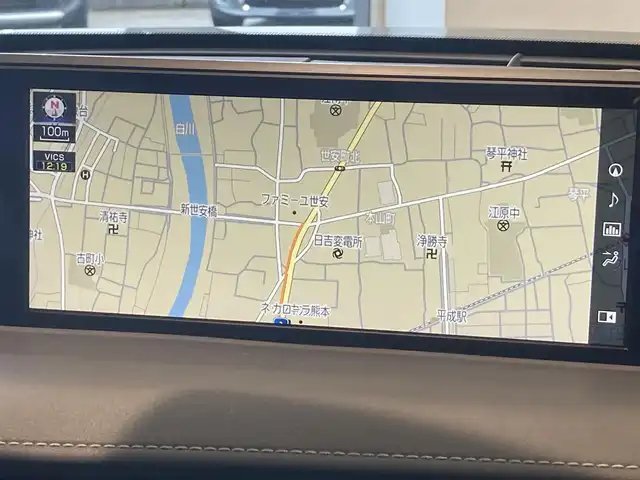 レクサス ＵＸ 200 Fスポーツ 熊本県 2019(令1)年 5万km ソニックチタニウム ・スマートキー/・プッシュスタート/・プリクラッシュセーフティ/・レーントレーシングアラート/・ブラインドスポットモニター/・パーキングサポートアラート/・道路標識認識/・先行車発進告知/・オートマチックハイビーム/・クルーズコントロール(追従式)/・アイボリー革シート/・前席パワーシート/・前席シートヒーター /・ハンドルヒーター /・純正メモリナビ/　【BD・Bluetooth・USB・SD・AUX・MSV】/・フルセグTV/・全方位カメラ/・ETC2.0/・ドライブレコーダー(前後録画)/・GPSレーダー/・パワーバックドア/・LEDヘッドランプ/・LEDフォグランプ/・純正マット/・純正バイザー