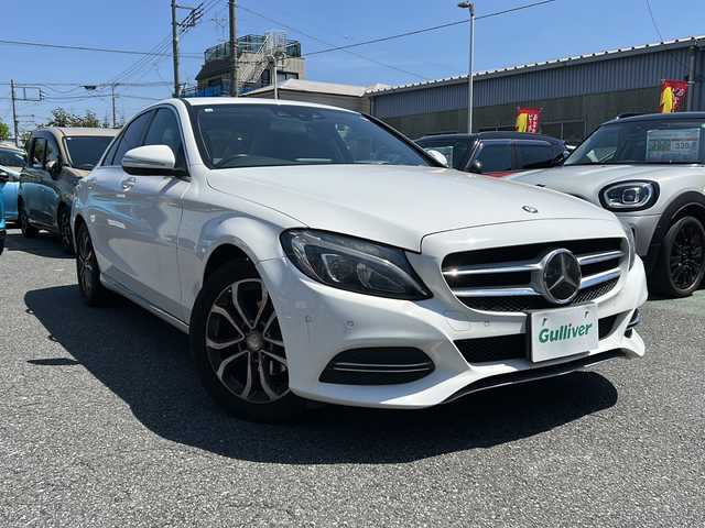 メルセデス・ベンツ Ｃ１８０ アバンギャルド 埼玉県 2014(平26)年 8万km ポーラホワイト 運転席、助手席シートヒーター/運転席、助手席パワーシート/純正フロアマット/純正ナビ/CDチェンジャー/Bluetooth/フルセグTV/アイドリングストップ/クルーズコントロール/オートエアコン/MTモード付/ETC/バックカメラ/純正17インチアルミホイール/横滑り防止装置/レーンキープアシスト/オートライト/前後コーナーセンサー/PRE-SAFE/LEDヘッドライト/ハーフレザーシート