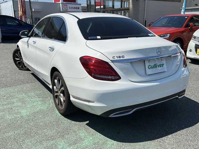 メルセデス・ベンツ Ｃ１８０ アバンギャルド 埼玉県 2014(平26)年 8万km ポーラホワイト 運転席、助手席シートヒーター/運転席、助手席パワーシート/純正フロアマット/純正ナビ/CDチェンジャー/Bluetooth/フルセグTV/アイドリングストップ/クルーズコントロール/オートエアコン/MTモード付/ETC/バックカメラ/純正17インチアルミホイール/横滑り防止装置/レーンキープアシスト/オートライト/前後コーナーセンサー/PRE-SAFE/LEDヘッドライト/ハーフレザーシート