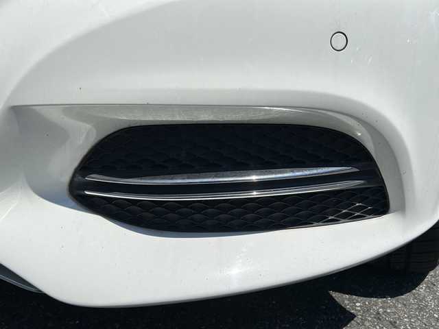 メルセデス・ベンツ Ｃ１８０ アバンギャルド 埼玉県 2014(平26)年 8万km ポーラホワイト 運転席、助手席シートヒーター/運転席、助手席パワーシート/純正フロアマット/純正ナビ/CDチェンジャー/Bluetooth/フルセグTV/アイドリングストップ/クルーズコントロール/オートエアコン/MTモード付/ETC/バックカメラ/純正17インチアルミホイール/横滑り防止装置/レーンキープアシスト/オートライト/前後コーナーセンサー/PRE-SAFE/LEDヘッドライト/ハーフレザーシート