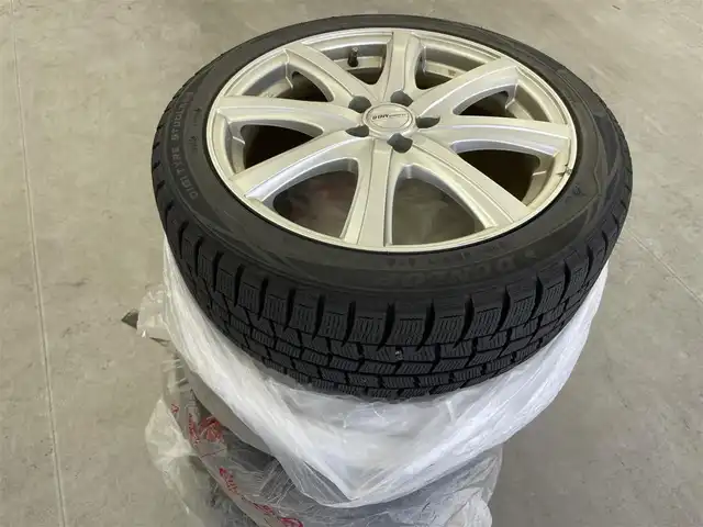 トヨタ プリウス A ツーリングセレクション 富山県 2019(令1)年 6.2万km アティチュードブラックマイカ 純正メモリナビ　　/フルセグ　ＢＴ　ＤＶＤ　/全方位カメラ　/ＥＴＣ２．０　/スマートキー　/スペアキー/レーダークルーズ　/ＬＥＤオートライト　/レザーシート　　/シートヒーター　/ＡＣ１００Ｖ　/ＨＵＤ　/ＢＳＭ/パーキングアシスト/社外AW付き冬タイヤ4本車載/トヨタセーフティセンス/パワーシート /ドライブレコーダー/4WD/オートハイビーム