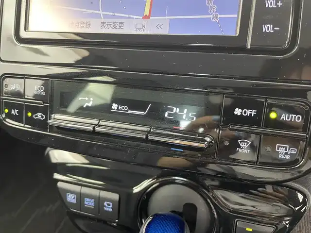 トヨタ プリウス A ツーリングセレクション 富山県 2019(令1)年 6.2万km アティチュードブラックマイカ 純正メモリナビ　　/フルセグ　ＢＴ　ＤＶＤ　/全方位カメラ　/ＥＴＣ２．０　/スマートキー　/スペアキー/レーダークルーズ　/ＬＥＤオートライト　/レザーシート　　/シートヒーター　/ＡＣ１００Ｖ　/ＨＵＤ　/ＢＳＭ/パーキングアシスト/社外AW付き冬タイヤ4本車載/トヨタセーフティセンス/パワーシート /ドライブレコーダー/4WD/オートハイビーム