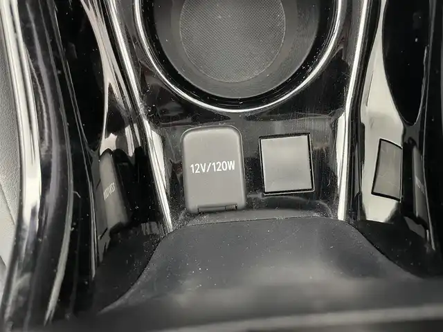 トヨタ プリウス A ツーリングセレクション 富山県 2019(令1)年 6.2万km アティチュードブラックマイカ 純正メモリナビ　　/フルセグ　ＢＴ　ＤＶＤ　/全方位カメラ　/ＥＴＣ２．０　/スマートキー　/スペアキー/レーダークルーズ　/ＬＥＤオートライト　/レザーシート　　/シートヒーター　/ＡＣ１００Ｖ　/ＨＵＤ　/ＢＳＭ/パーキングアシスト/社外AW付き冬タイヤ4本車載/トヨタセーフティセンス/パワーシート /ドライブレコーダー/4WD/オートハイビーム