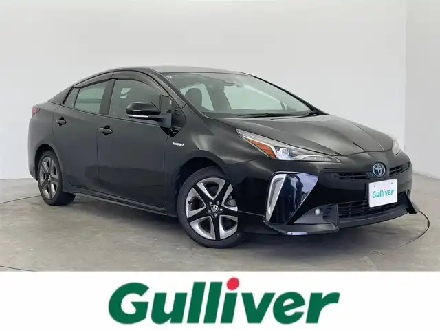 トヨタ プリウス A ツーリングセレクション 富山県 2019(令1)年 6.2万km アティチュードブラックマイカ 純正メモリナビ　　/フルセグ　ＢＴ　ＤＶＤ　/全方位カメラ　/ＥＴＣ２．０　/スマートキー　/スペアキー/レーダークルーズ　/ＬＥＤオートライト　/レザーシート　　/シートヒーター　/ＡＣ１００Ｖ　/ＨＵＤ　/ＢＳＭ/パーキングアシスト/社外AW付き冬タイヤ4本車載/トヨタセーフティセンス/パワーシート /ドライブレコーダー/4WD/オートハイビーム
