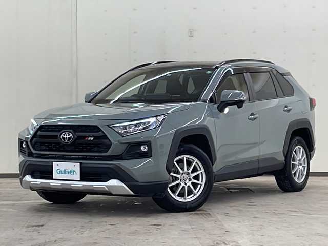 トヨタ ＲＡＶ４ アドベンチャー 道央・札幌 2022(令4)年 2.1万km アーバンカーキ /4WD//純正ナビ/（フルセグ/ラジオ/BT）//レーダークルーズコントロール//ETC2.0//衝突被害軽減システム//横滑り防止装置//ハンドルヒーター//サンルーフ//シートヒーター（運転席、助手席）//パワーシート（運転席、助手席）//ステアリングスイッチ//ハーフレザーシート//オートライト//オートハイビーム//フォグライト//スペアキー