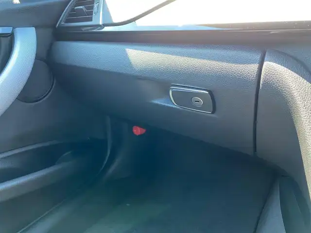 ＢＭＷ ３２０ｄ Mスポーツ 福岡県 2017(平29)年 6.2万km アルピンホワイトⅢ インテリジェントSF/純正ナビ/CD/DVD/USB/Bluetooth/アダプティブクルーズコントロール/レーンキープ/ブラインドスポット/ETC/ドラレコ/Bカメラ/パワーシート/メモリーシート/LEDヘッドライト/純正19インチアルミホイール/スマートキー
